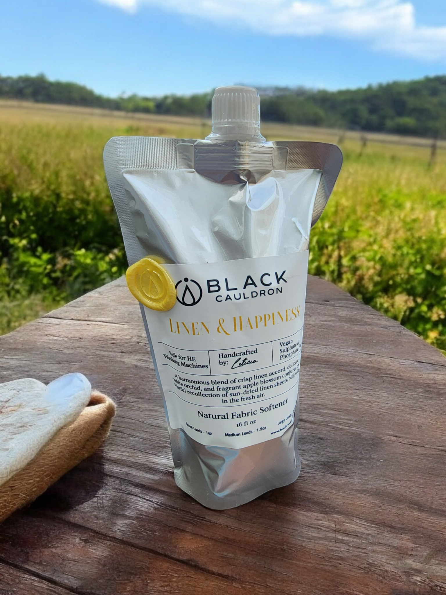 Black Cauldron Soap Co. – wholesale Fabric softener – Linen & Happiness Fabric Softener Conditioner | Fresh and Soft Laundry 16oz3