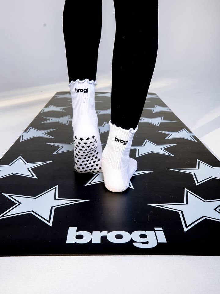 Après Yoga Grip Socks for wholesale by Brogi Yoga