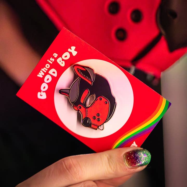 Máscara de Cachorro (Roja) – Pin de Esmalte para venta al por mayor de Play.Gay