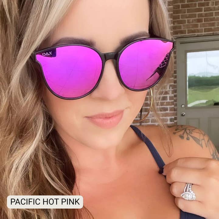 DAX Eyewear - Wholesale Sunglasses - Women's - Pacific - Women's Polarized Oversized Horn Sunglasses4