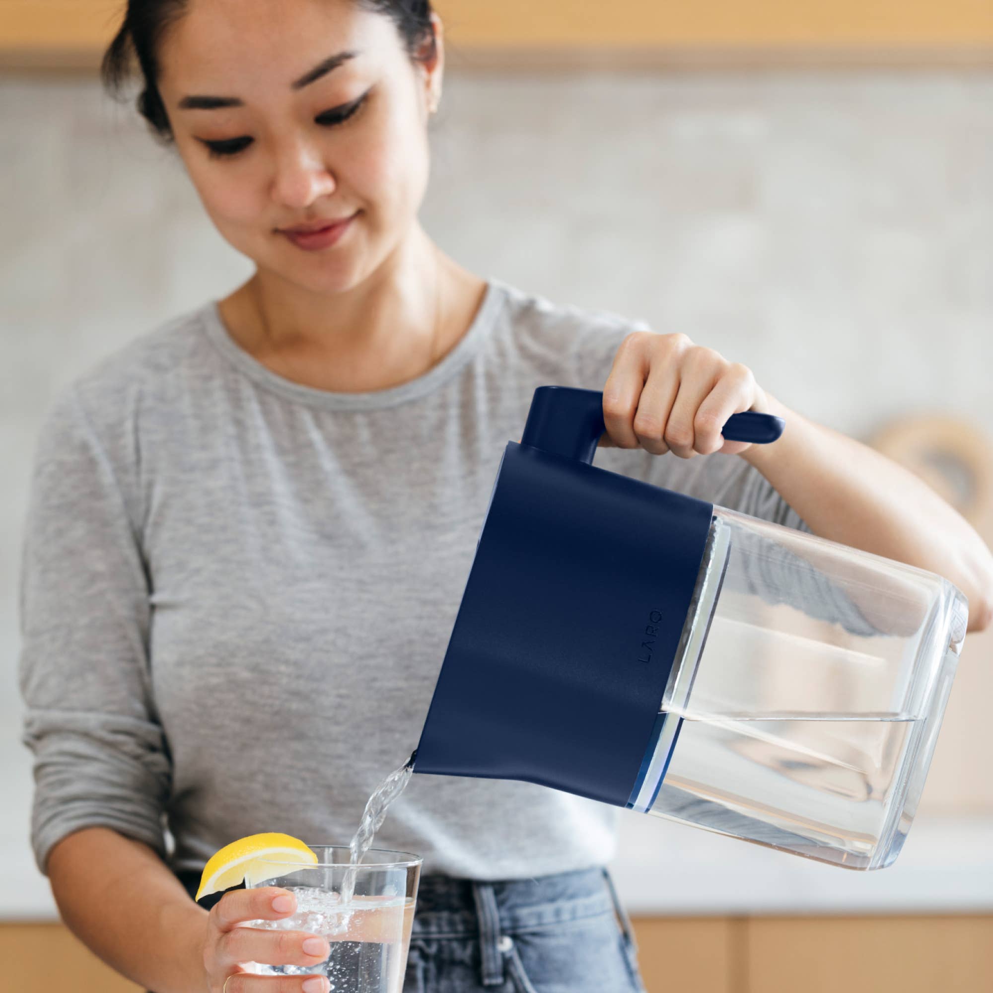 LARQ - Wholesale Pitcher - LARQ Pitcher PureVis 1.9L - Self-Cleaning - Monaco Blue6