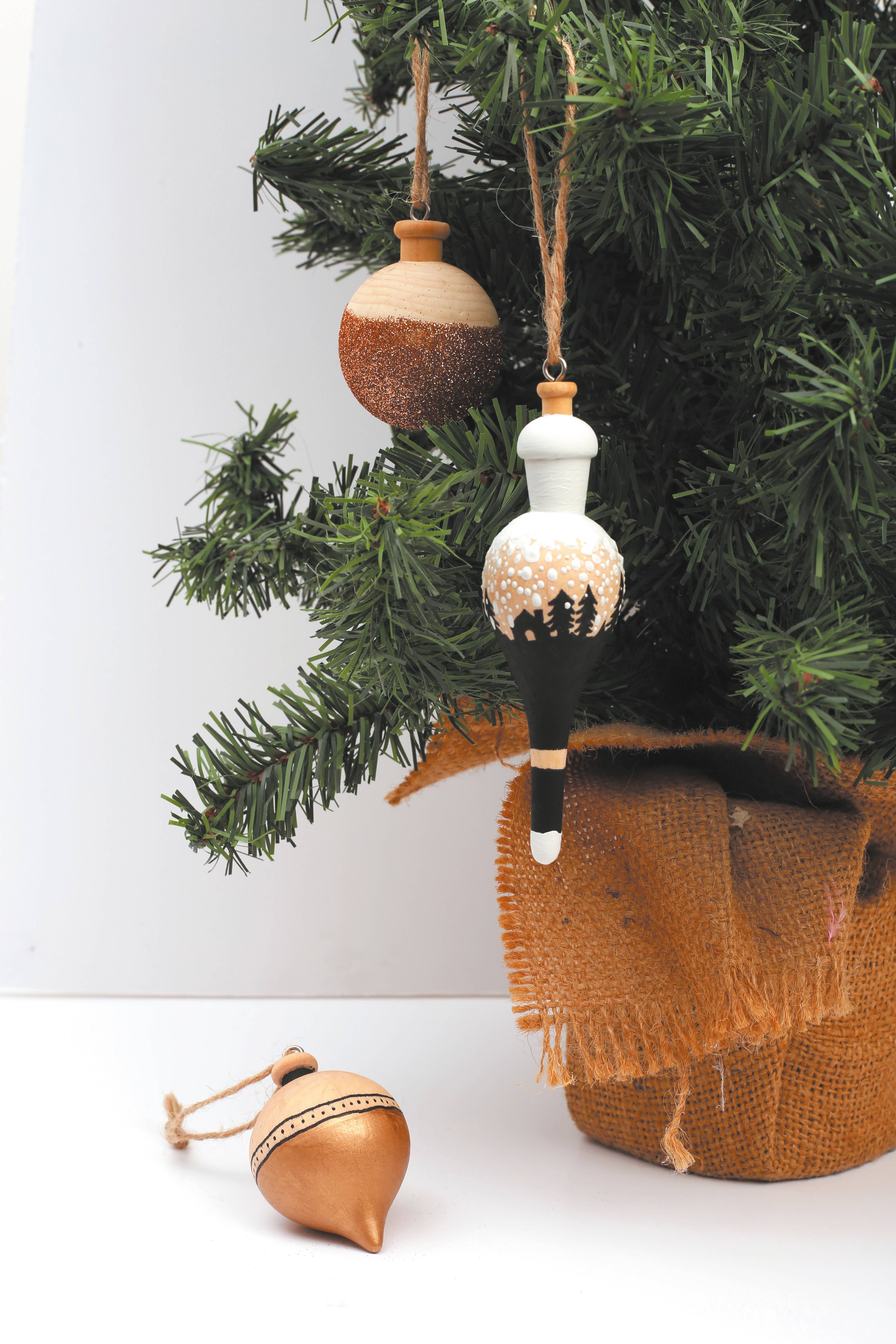 Graine Créative - Wholesale Craft Supplies - WOODEN HANGING DROP BALL1