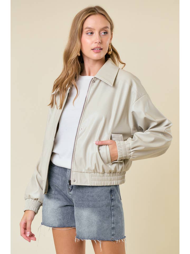 Doe and Rae – Engroshandel Bomberjakke - Dame – OVERDIMENSIONERET BOMBERJAKKE I VEGANSK LÆDER - 10622J7