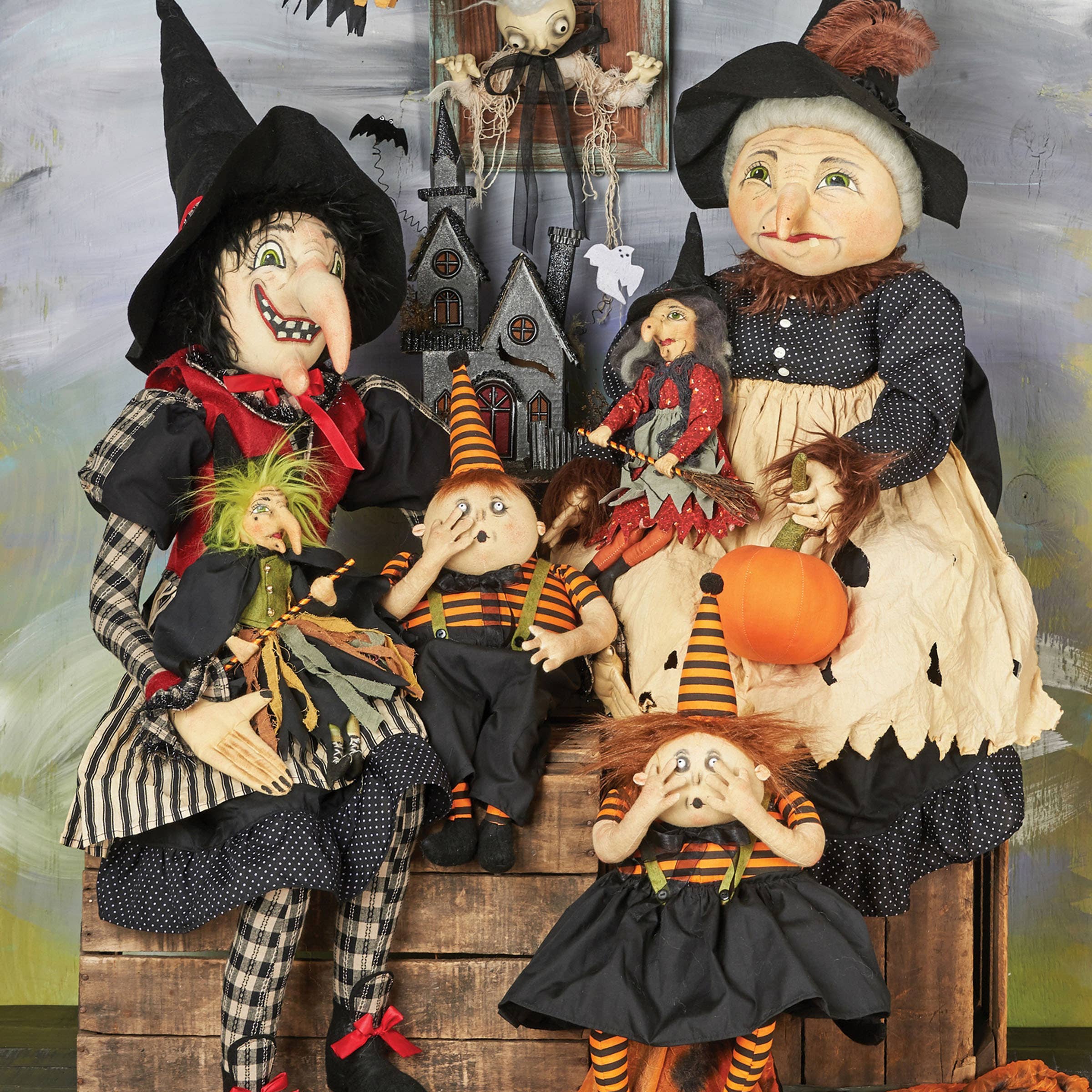 C&F Home - Vente Décorations de table - Poupée artistique Qwin Spooky Boy Gathered Traditions1