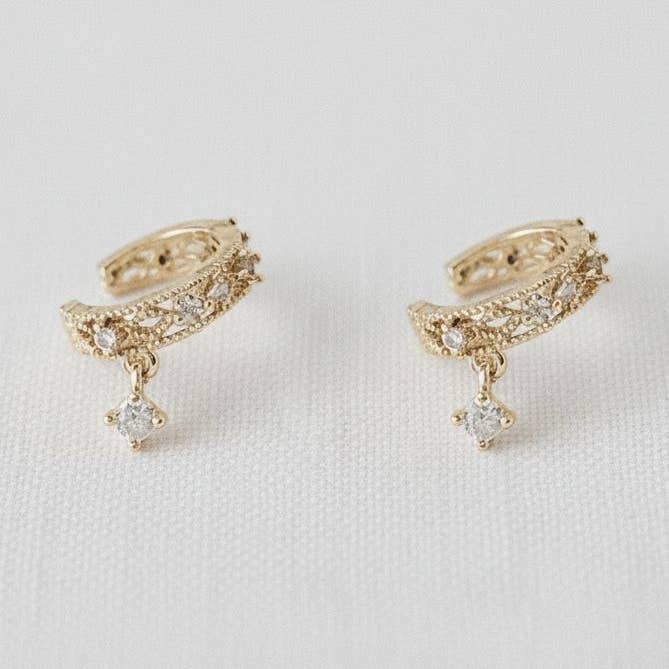 Ellemadera – Großhandel Ear Cuff/Ohrklemme – Hohle Zirkon-Ohrmanschetten-Ohrringe0