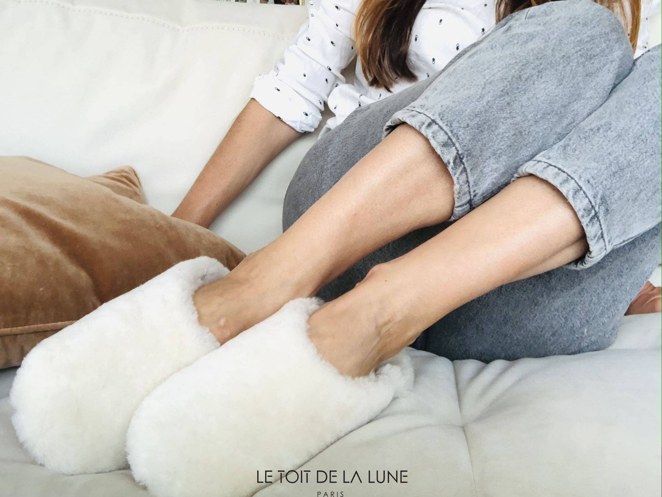 cru Pantufa zoé de couro ecru para venda a revendedores na Faire3