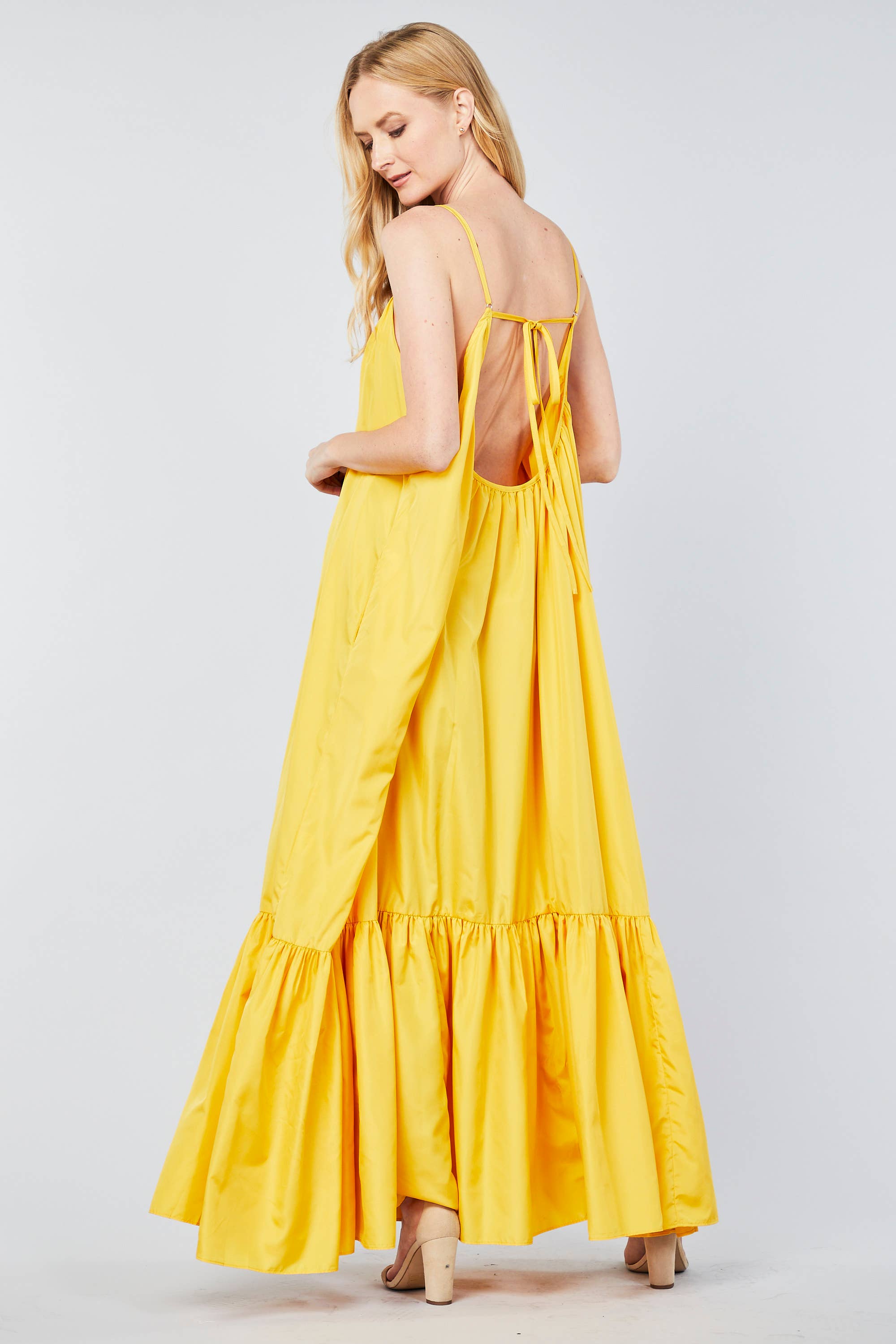 TOV - Vente Robe – femme - [OP4178] Robe à bretelles spaghetti avec dos bas34