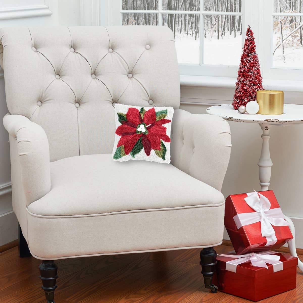 C&F Home - Wholesale Throw/Decorative Pillow - Christmas Poinsettia Throw Pillow1