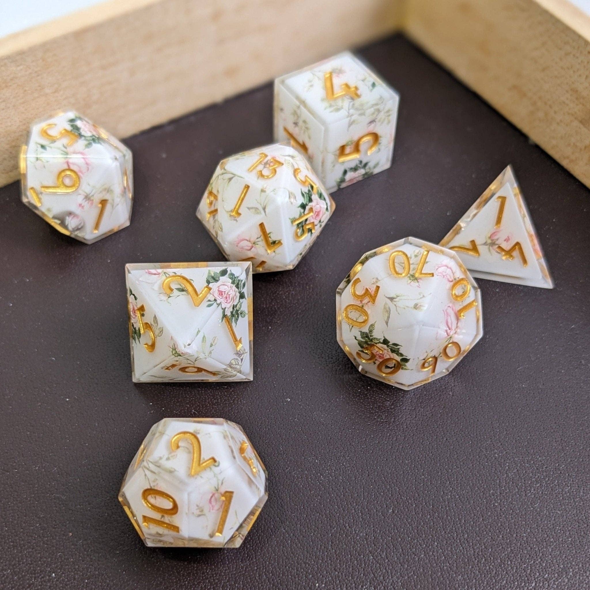 EBONWOOD - Wholesale Dice - Gilded Garden - 7 Piece Luxury D&D Dice Set11
