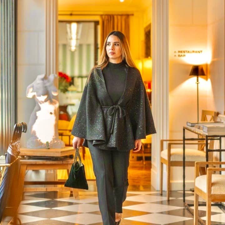 verschillende kleuren Mini shopper van fluweel, handtassen voor groothandel op Faire2