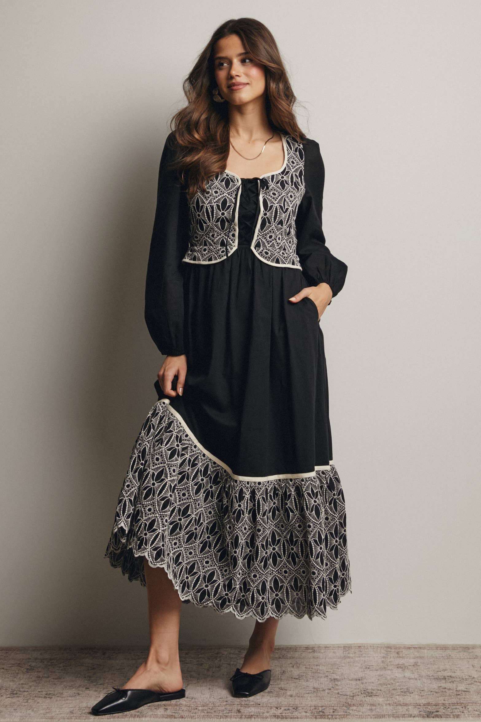 Forte - Wholesale Jurk - Dames - Maxi-jurk met geborduurd lijfje FD00202