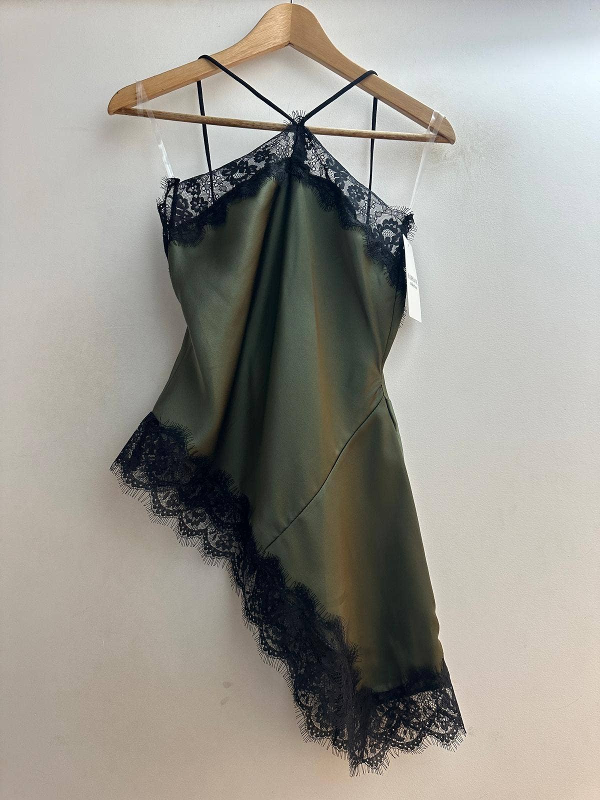 LORIANE - Vendita all'ingrosso Maglia loungewear - Donna - 7492 Top a spallina asimmetrica in raso2