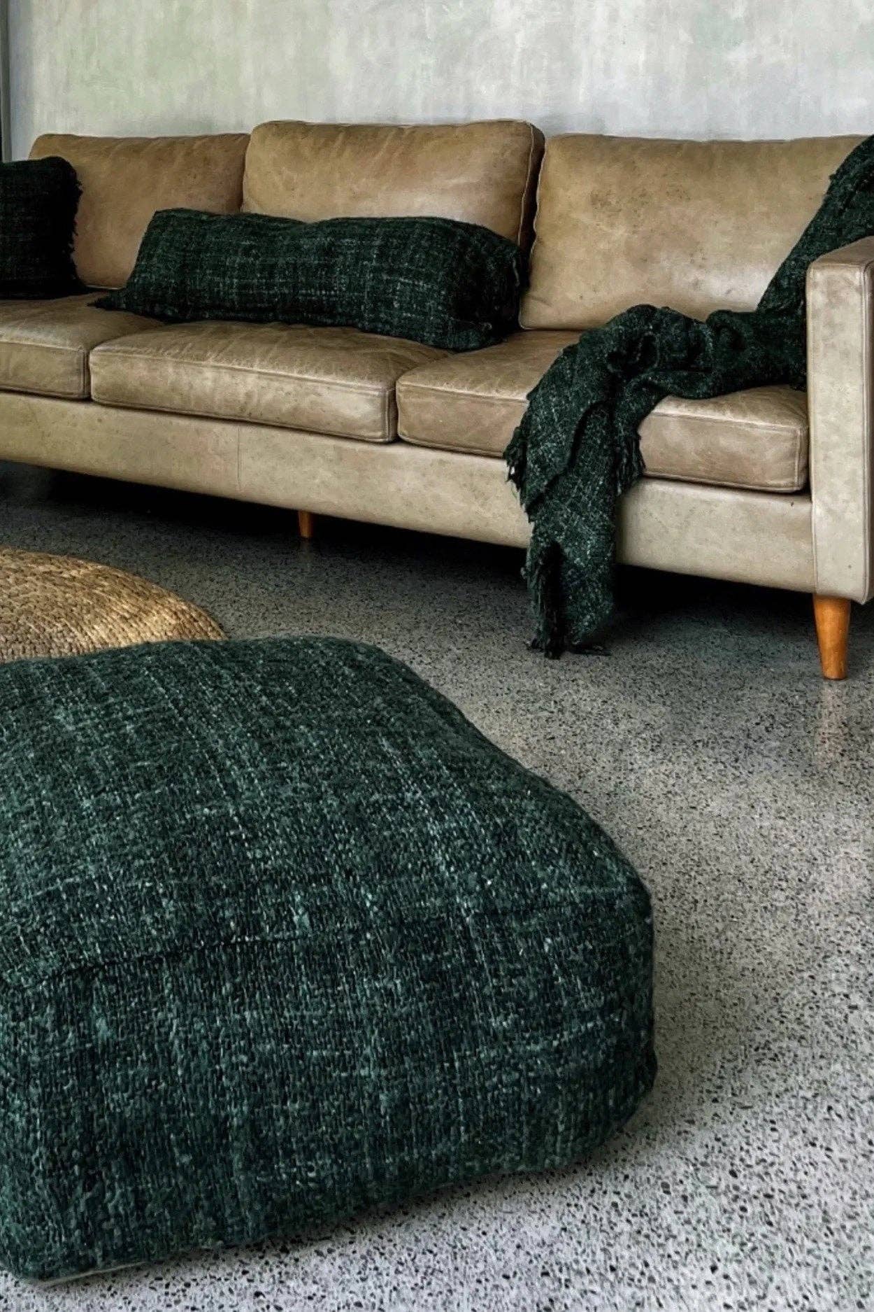 Bazar Bizar Living - Wholesale Pouf - The Oh My Gee Pouffe - Forest Green3