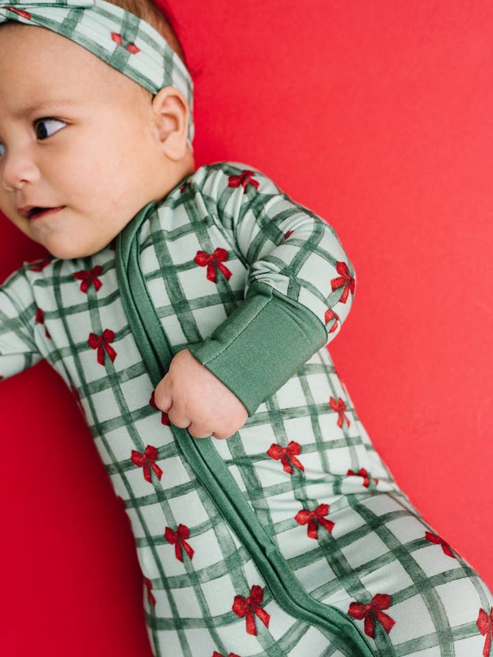 Little One Shop - Wholesale Sleepsuit - Baby - Gift Wrapped Bamboo Sleeper6