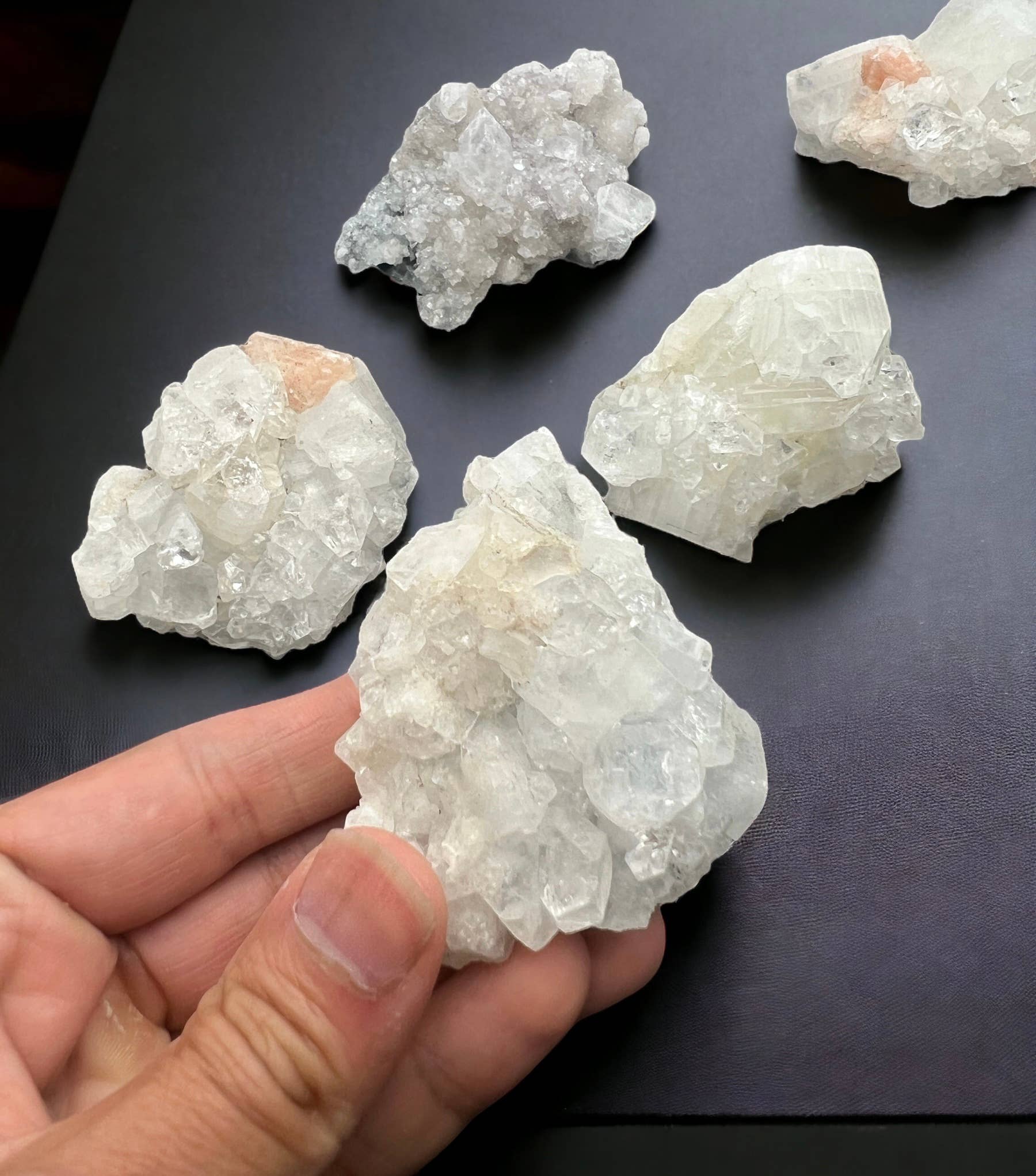 Crystals of India – Großhandel Spiritueller Stein/Kristall – Hochwertige Zeolith-Pcs10