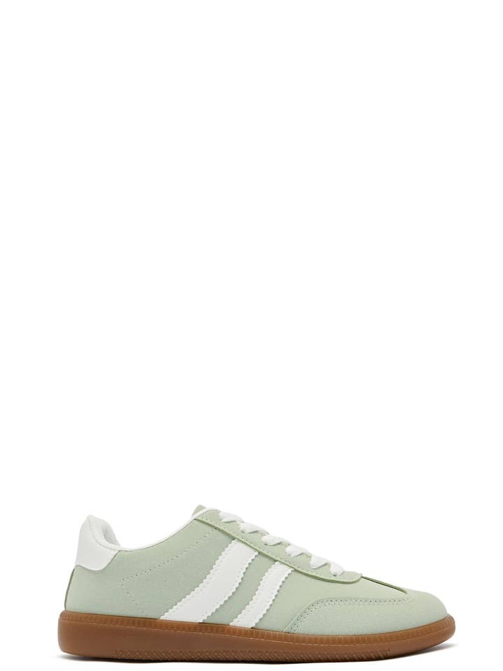 ERYNN - Wholesale Lifestyle Sneakers - Women's - lace-up sneakers - Zoe13