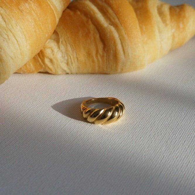 Croissant Ring for wholesale by SveJewels