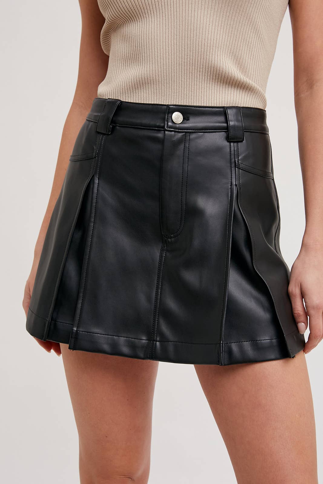 Bluivy - Wholesale Skort - Women's - FRONT PLEATED FAUX LEATHER SKORTS14