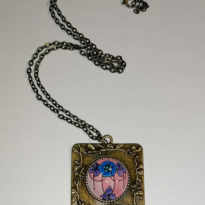 Pendentif bronze fleurs rose pour la vente par Blue Moon Bijoux