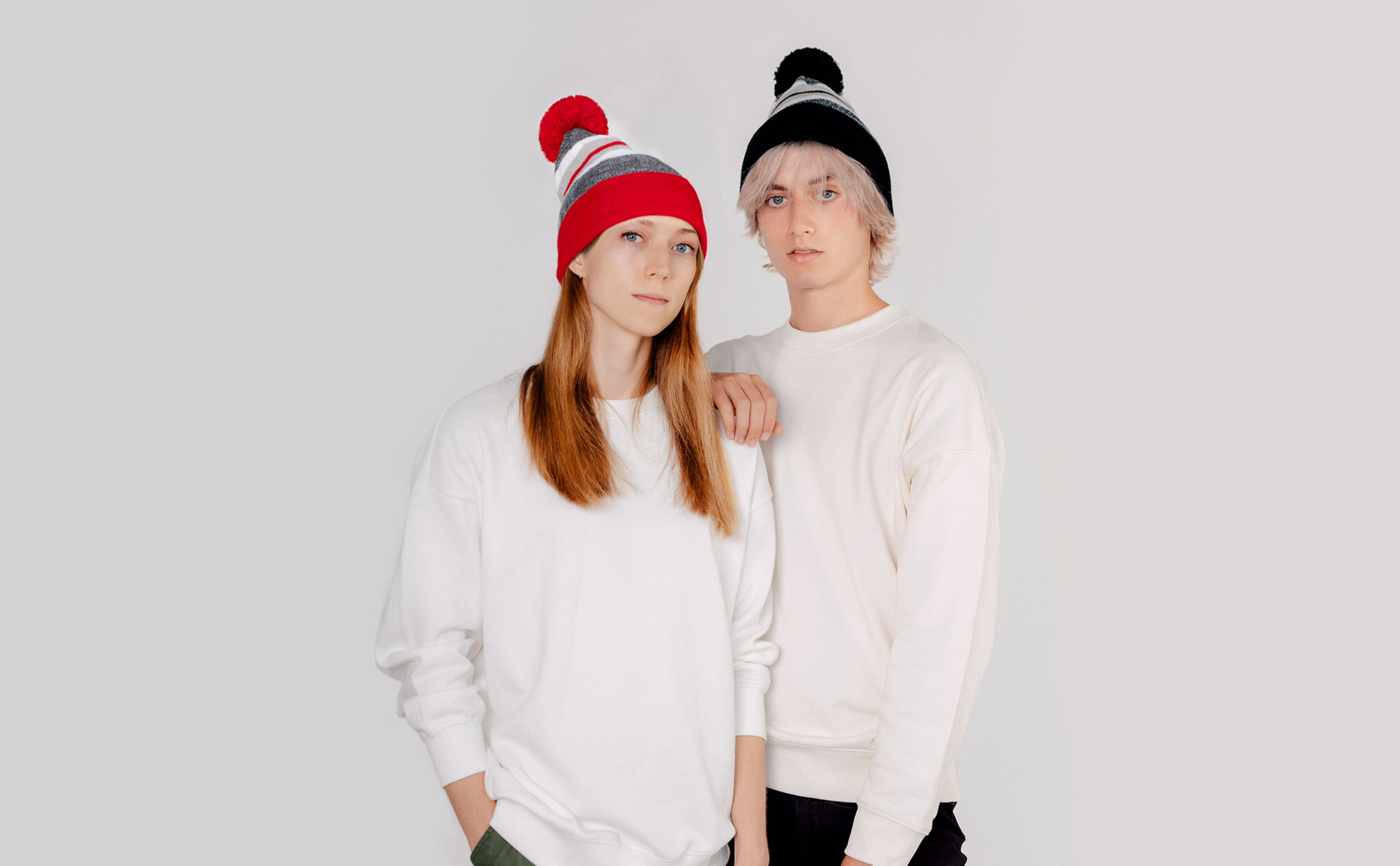 ChoKoLids - Vendita all'ingrosso Berretto - Donna - Berretto sportivo con pompon a righe CHOK.LIDS46