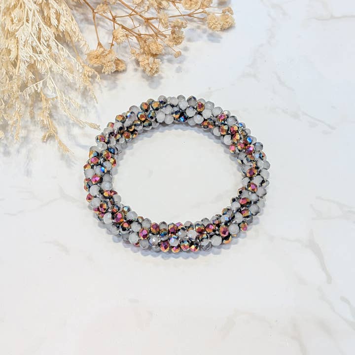 LOLO & YAYA - Wholesale Link & Chain Bracelet - Black-tone crystal effect bracelet8