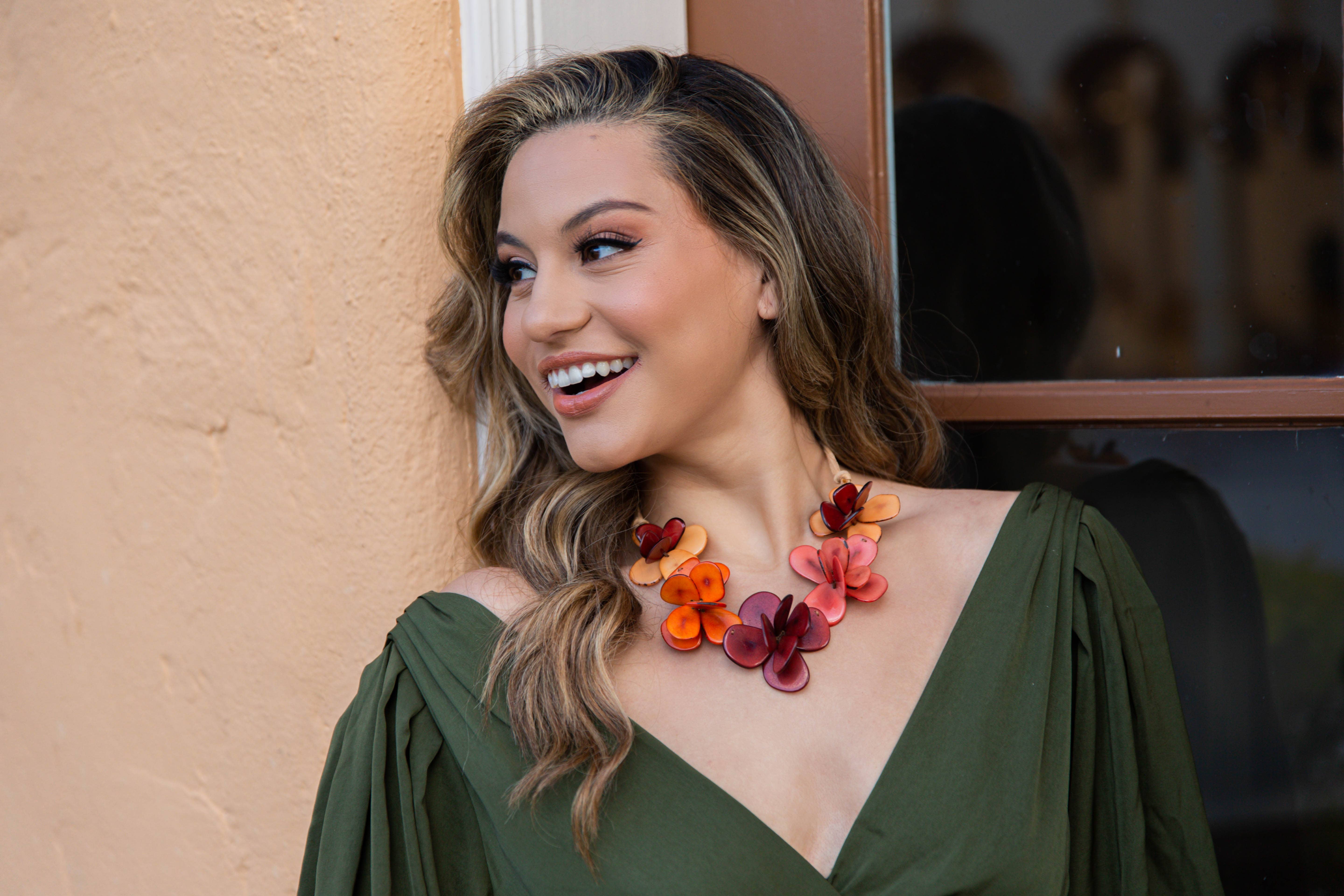 Organic Tagua Jewelry - Vente Colliers plastrons - Collier Florence3