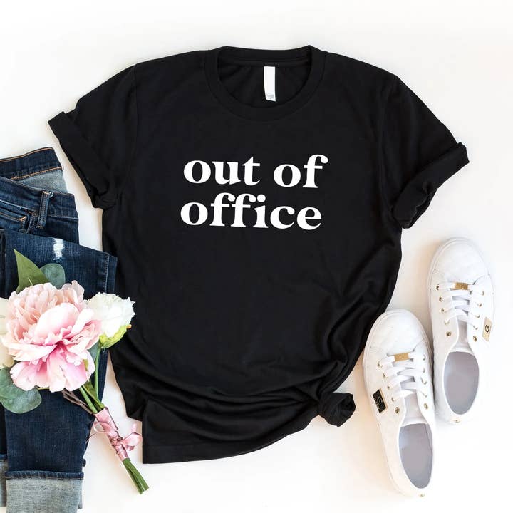 T-shirt Absent du bureau pour la vente par Light & Shine
