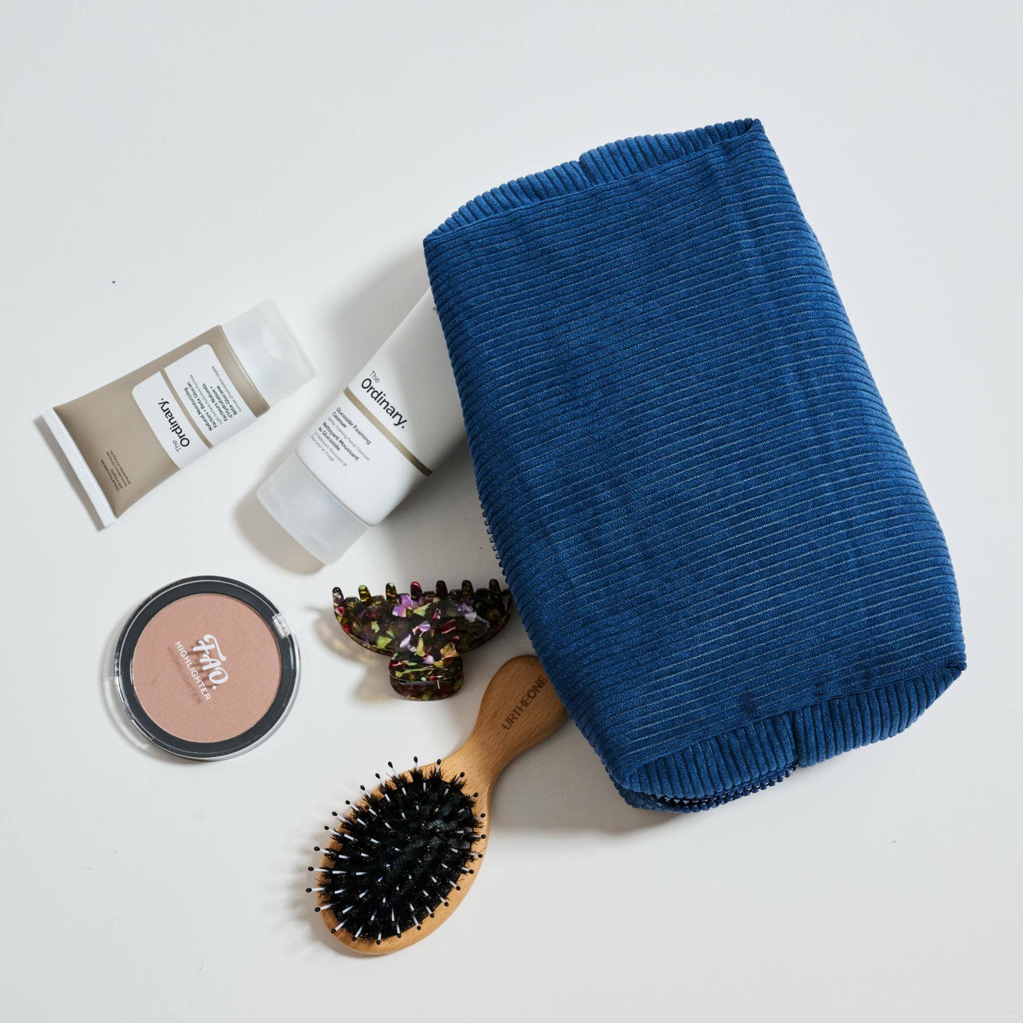 Urban Expressions - Vente Trousses de maquillage/cosmétique - Cordialement vôtre - Pochette cosmétique et de voyage en velours côtelé11