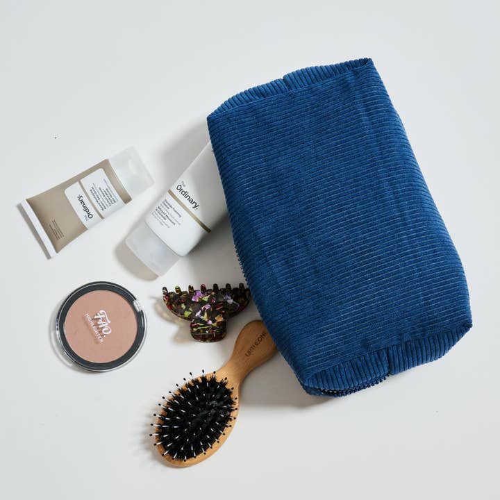 Urban Expressions - Vente Trousses de maquillage/cosmétique - Cordialement vôtre - Pochette cosmétique et de voyage en velours côtelé11