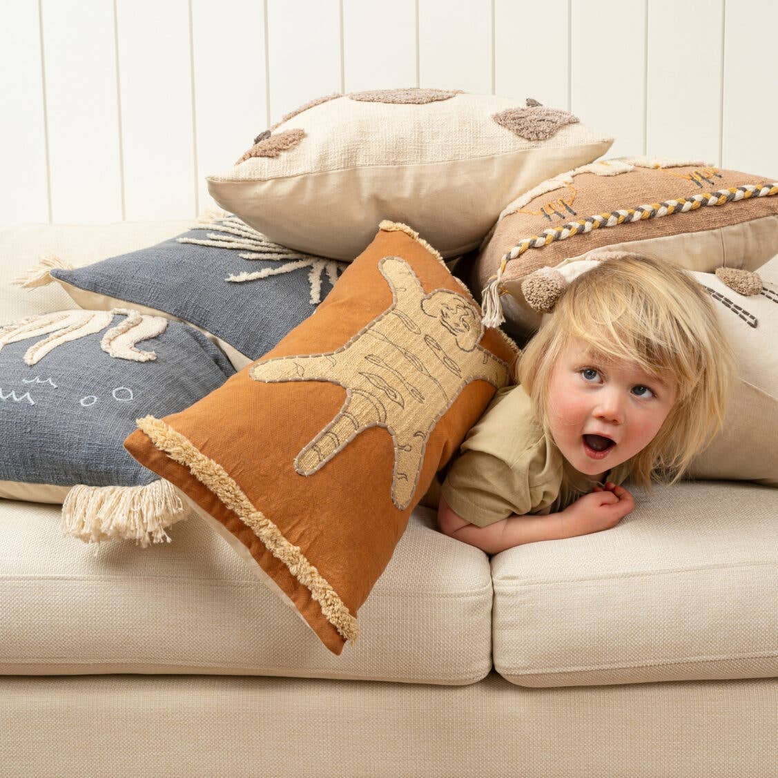 Indaba Trading - Wholesale Throw/Decorative Pillow - 21x12 Tiger Tuft Pillow3