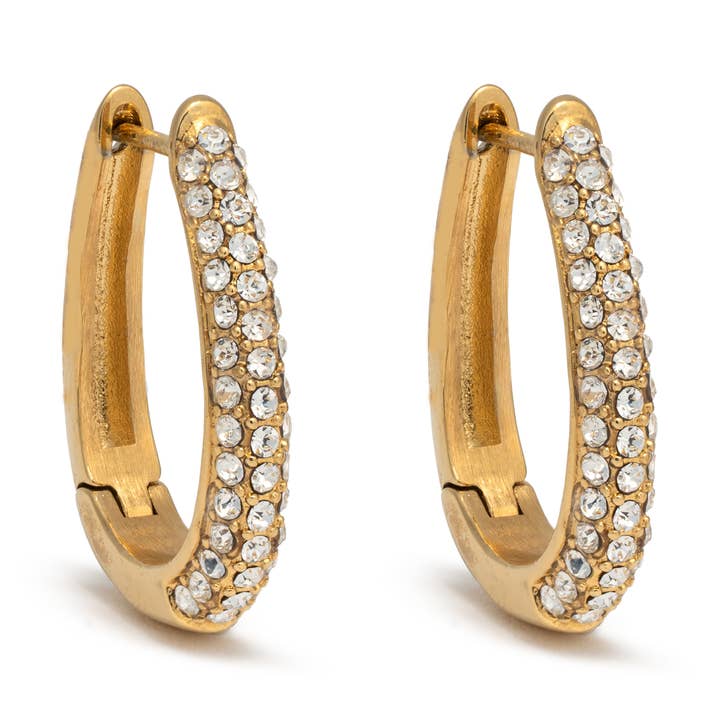 boucles d'oreilles pendantes en forme de goutte d'eau avec pavé de zircons cubiques dorés et épais pour la vente par Cool and Interesting