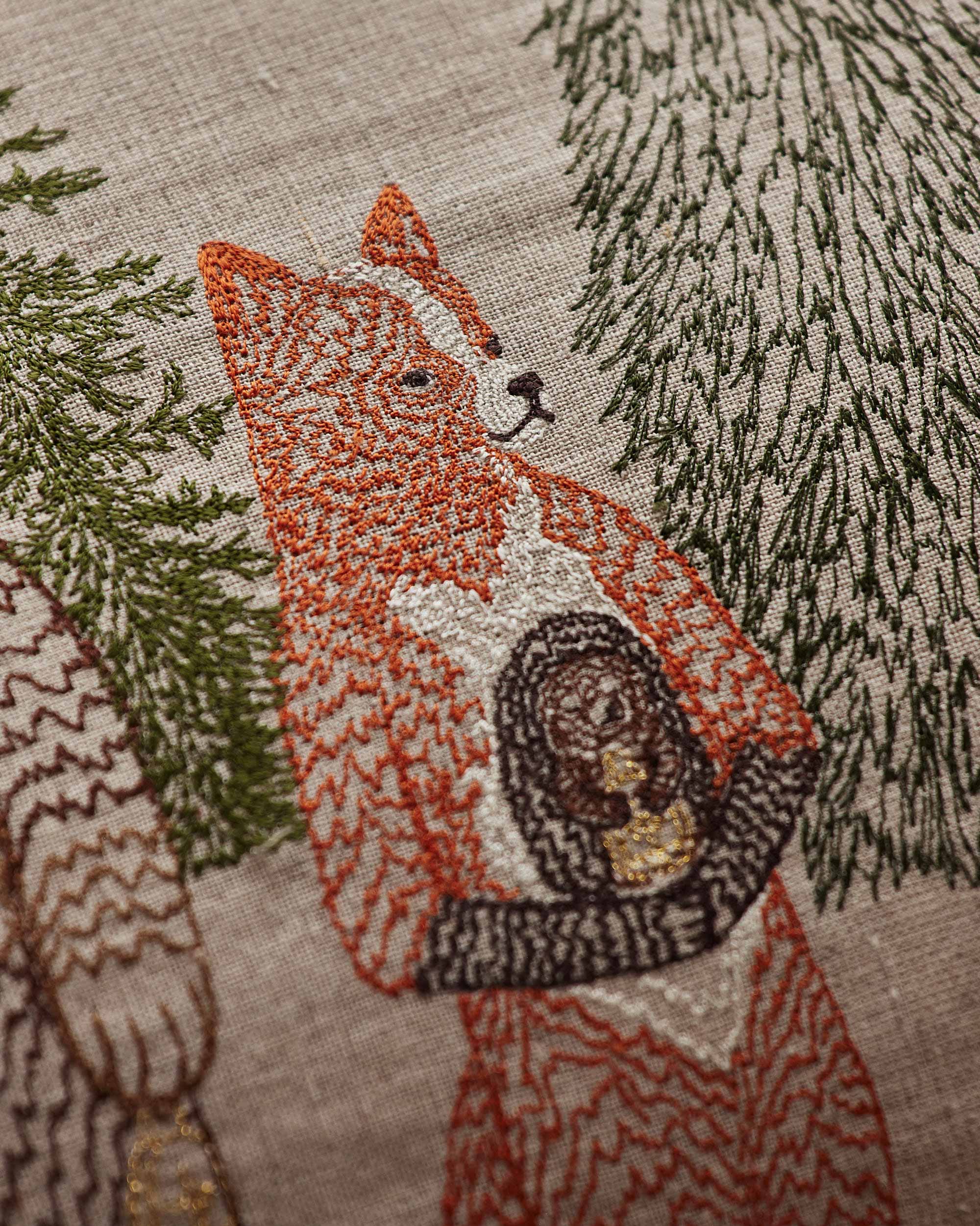 Coral & Tusk – Großhandel Lendenkissen – Christmas Cheer Lendenwirbelsäule2