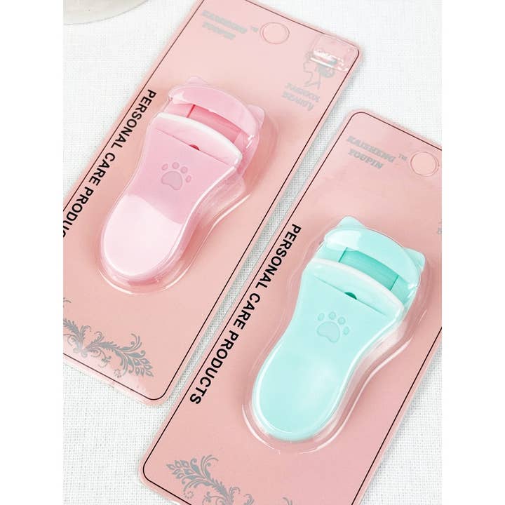 Cute Paw Theme of Eyelash Curler for wholesale by Love and Repeat