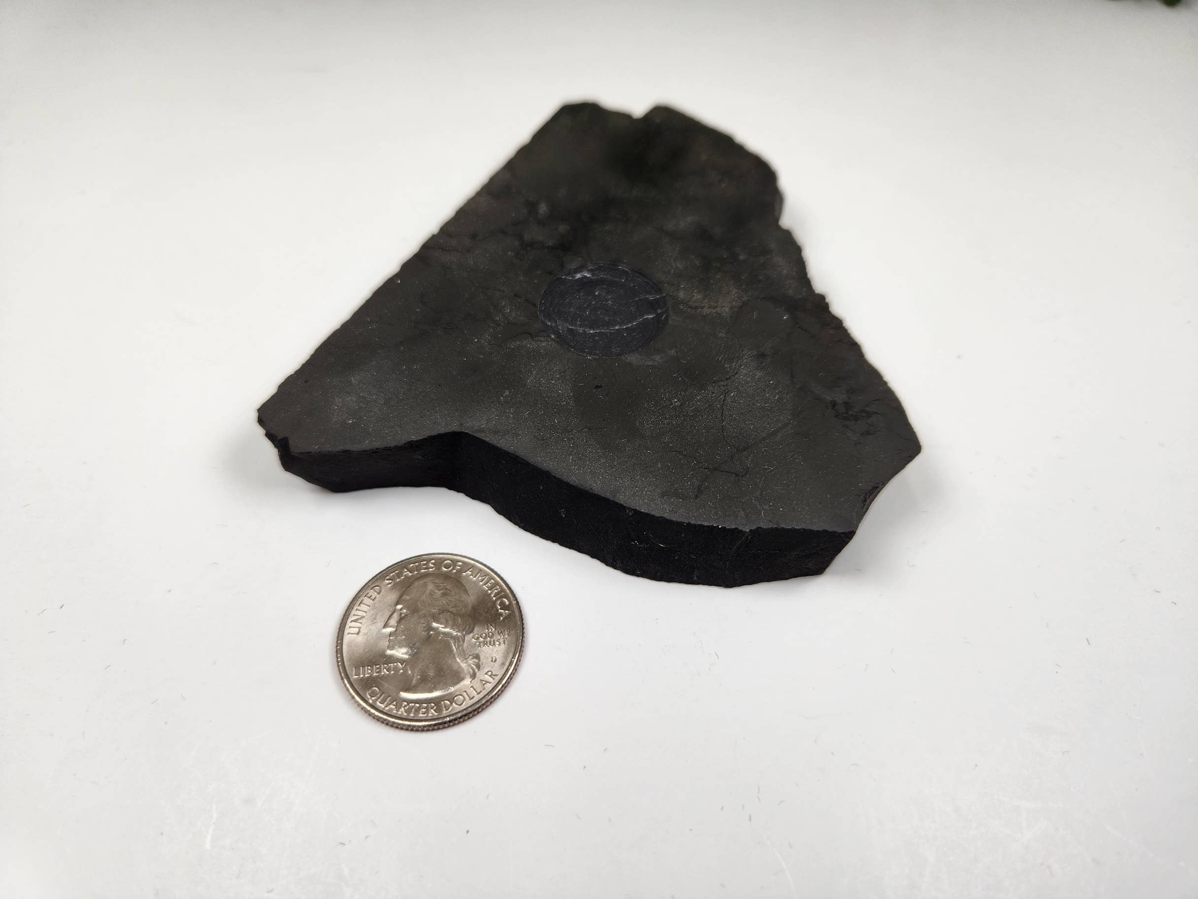 Meraki Gemstones – Engroshandel Spirituelle sten og krystaller – Holder til shungitkugler1