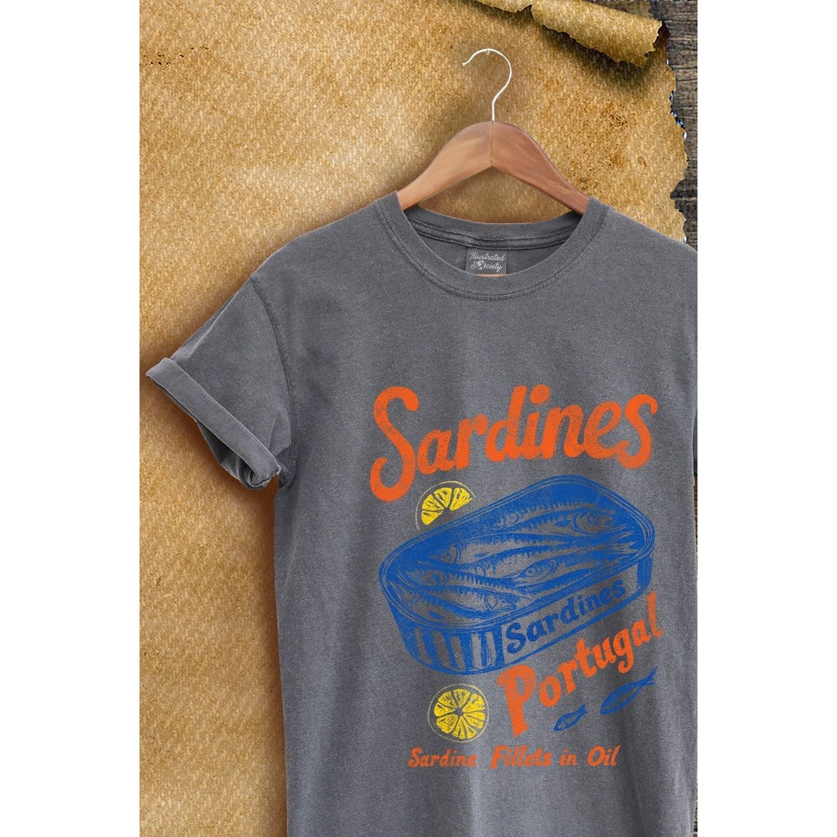 Illustrated Society - Vente T-shirt à imprimés – femme - T-shirt vintage graphique sardines Portugal4