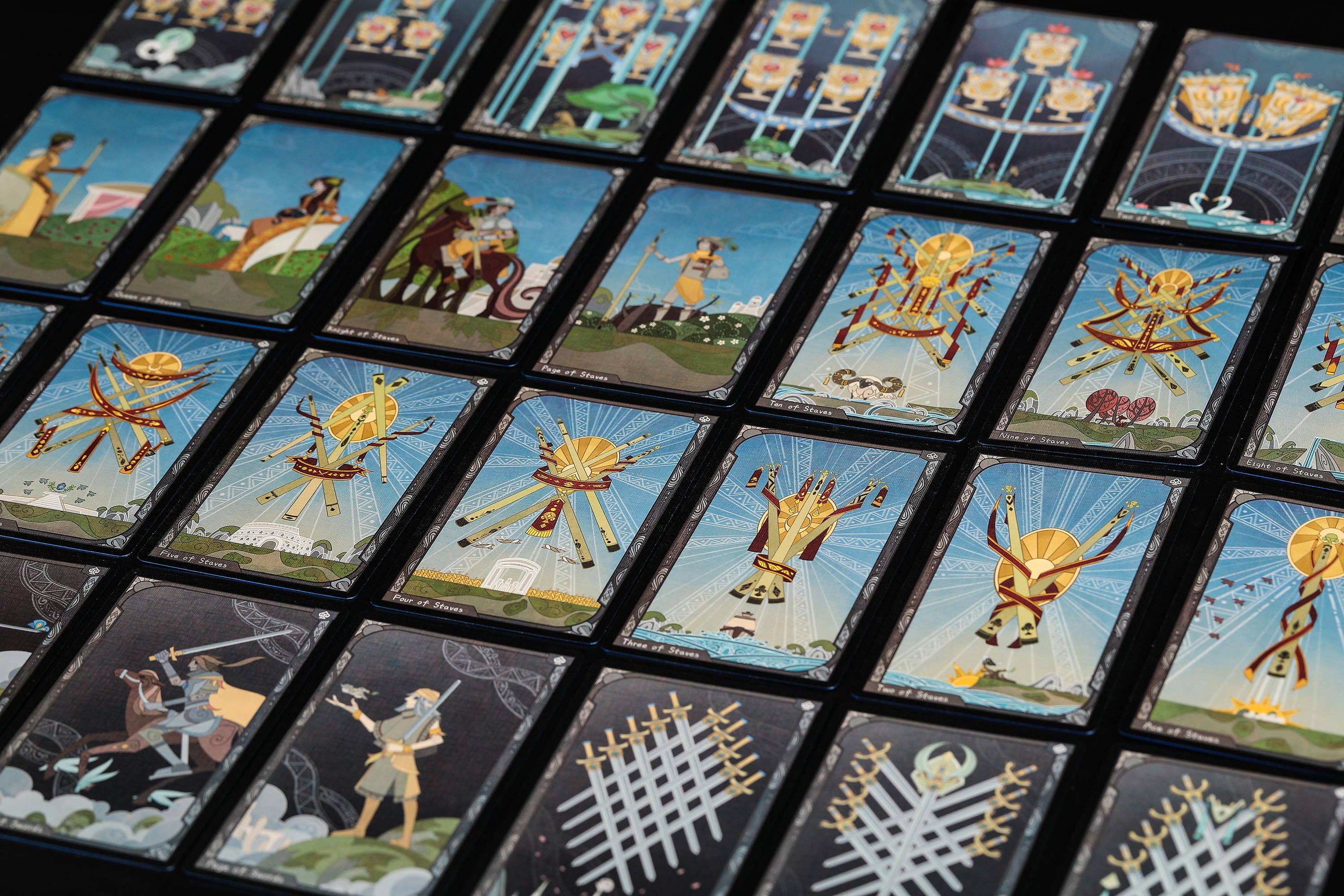 Vermilion Collection – wholesale Tarot cards – Broken Mirror Tarot 5th Edition3