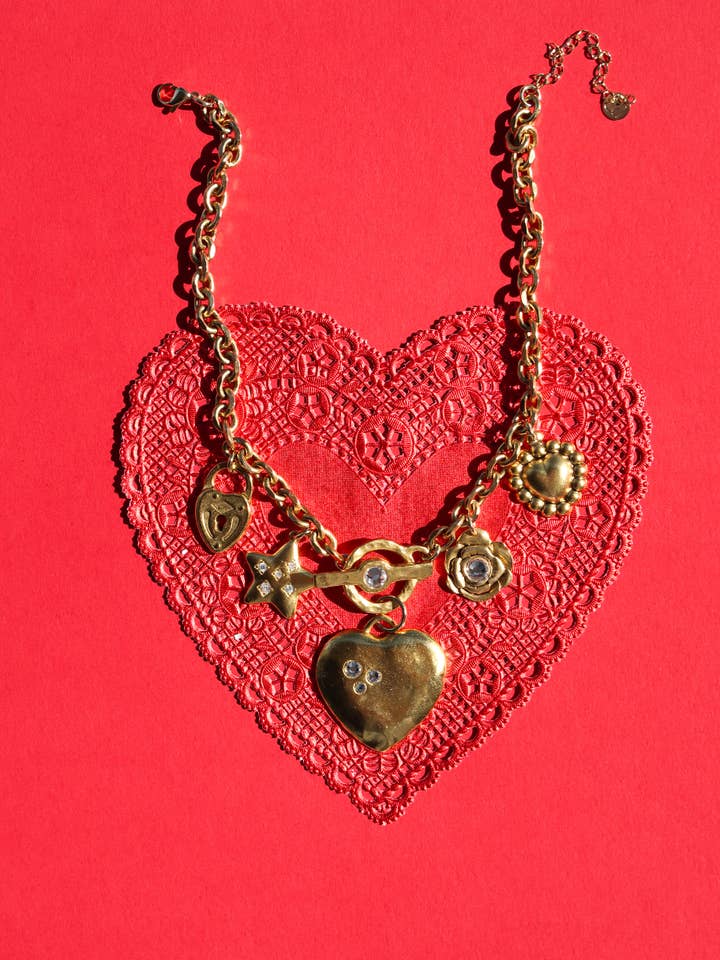 Cuore d'Eredità per la vendita all'ingrosso da parte di Cara O Sello Brand