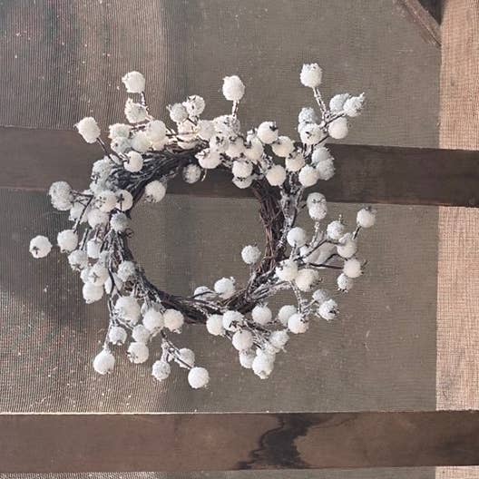 The Global Swap Shop – wholesale Wreath – Iced Berry Wreath1