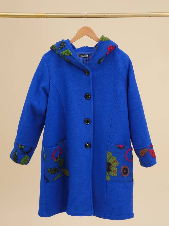 la maison des fibres naturelles - Wholesale Coat - Women's - Embroidered coat 99025 80% wool 20% polyester4