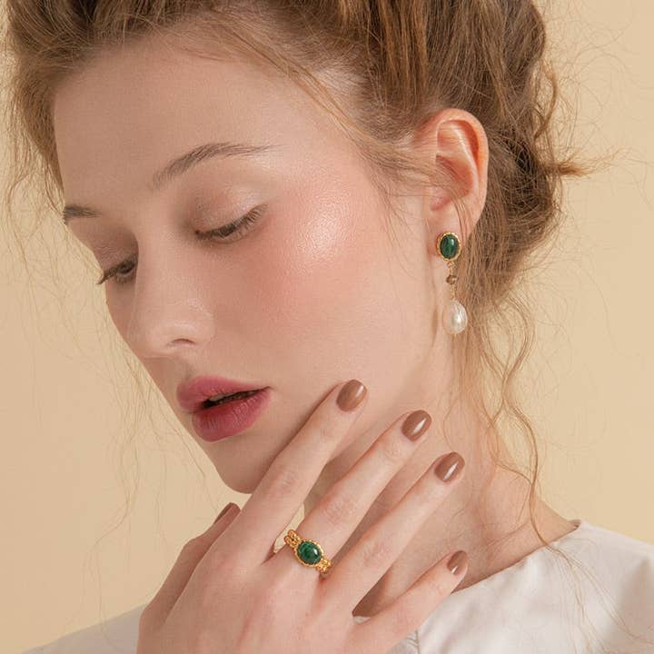 Vintouch Jewels - Wholesale Cocktail/Statement Ring - Beady Malachite Band Ring1