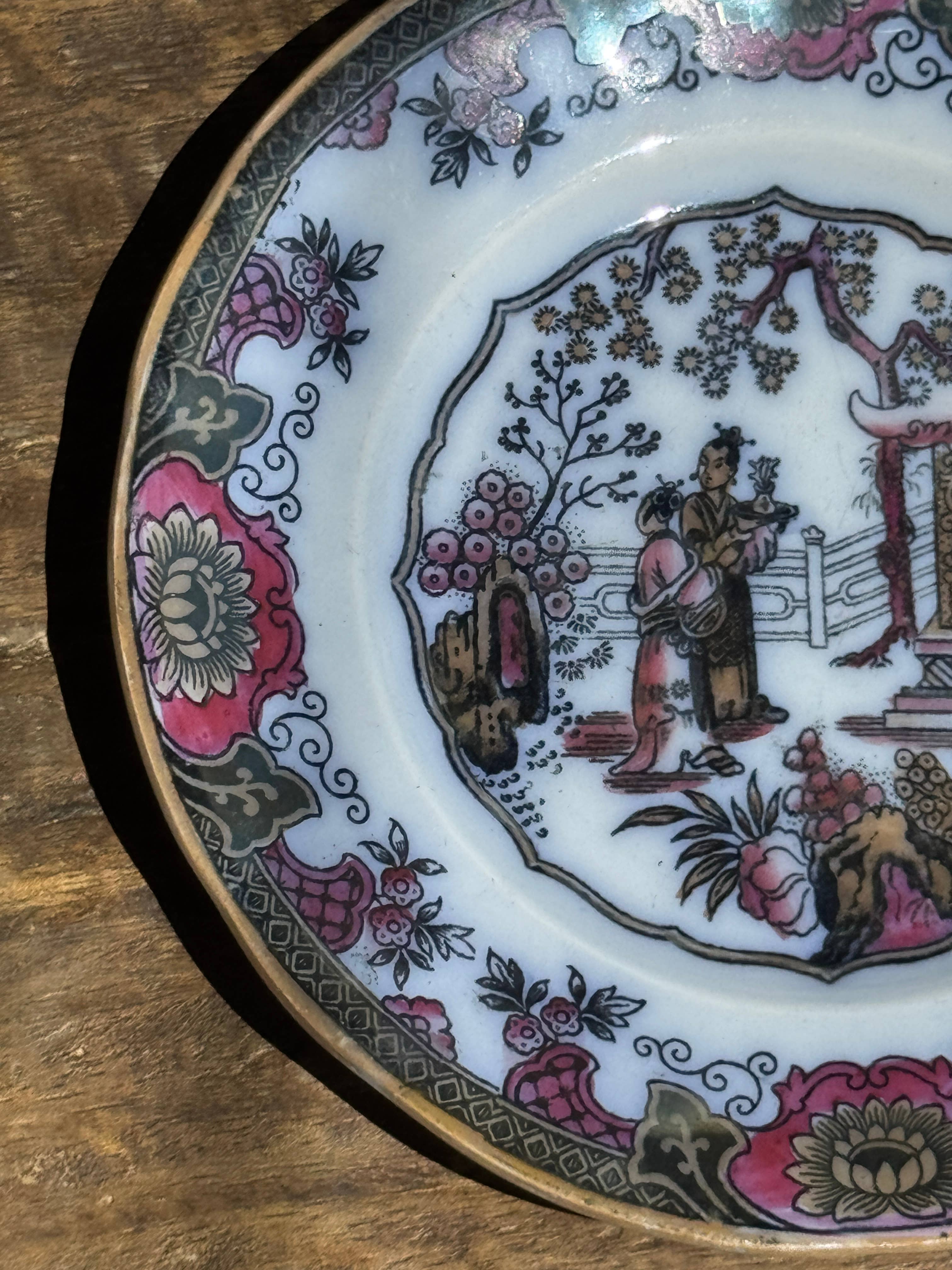 Office Objets - Wholesale Dinner Plate - 1850 Canton plate depicting a garden scene5