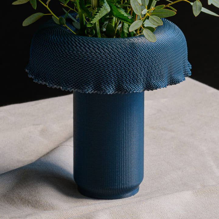Lukus Vase for wholesale by Cyrc.
