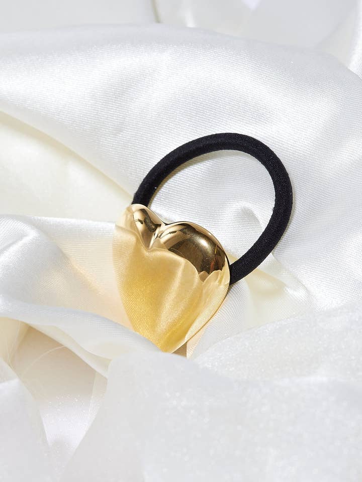 Pooja Glossy Heart Shaped Hair Ties for wholesale by Pristti Design