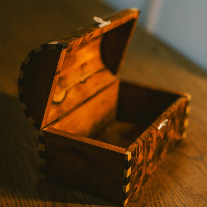 Piccola Scatola di Gioielli di Thuya per la vendita all'ingrosso da parte di Atlas artisan