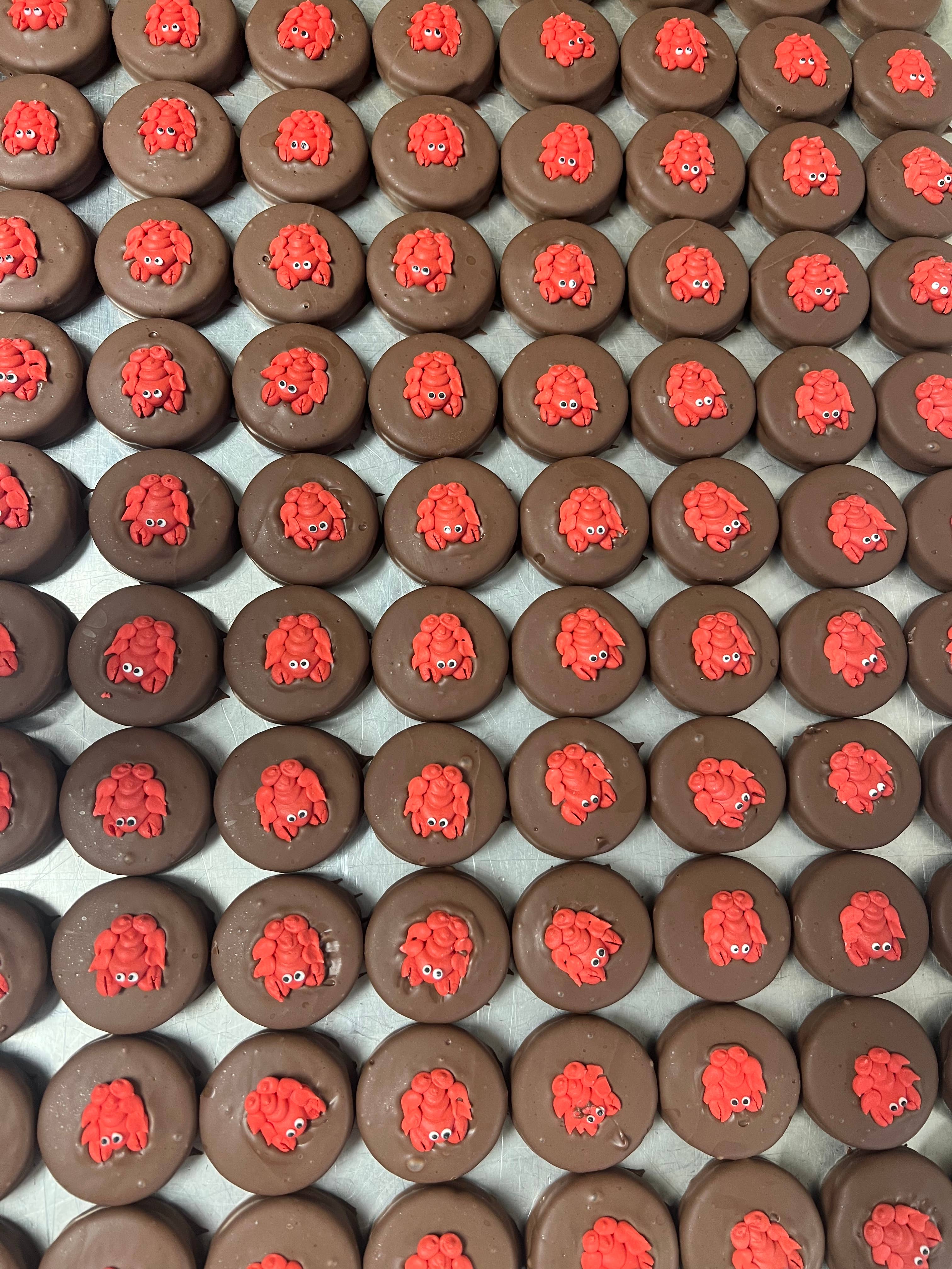 O'Shea's Candies Sweet Shop - Wholesale Chocolate Covered Sweets - O’Lobsters w/ Mini Eyes 🦞 O’Oreo w/Milk Chocolate 3 Pack4