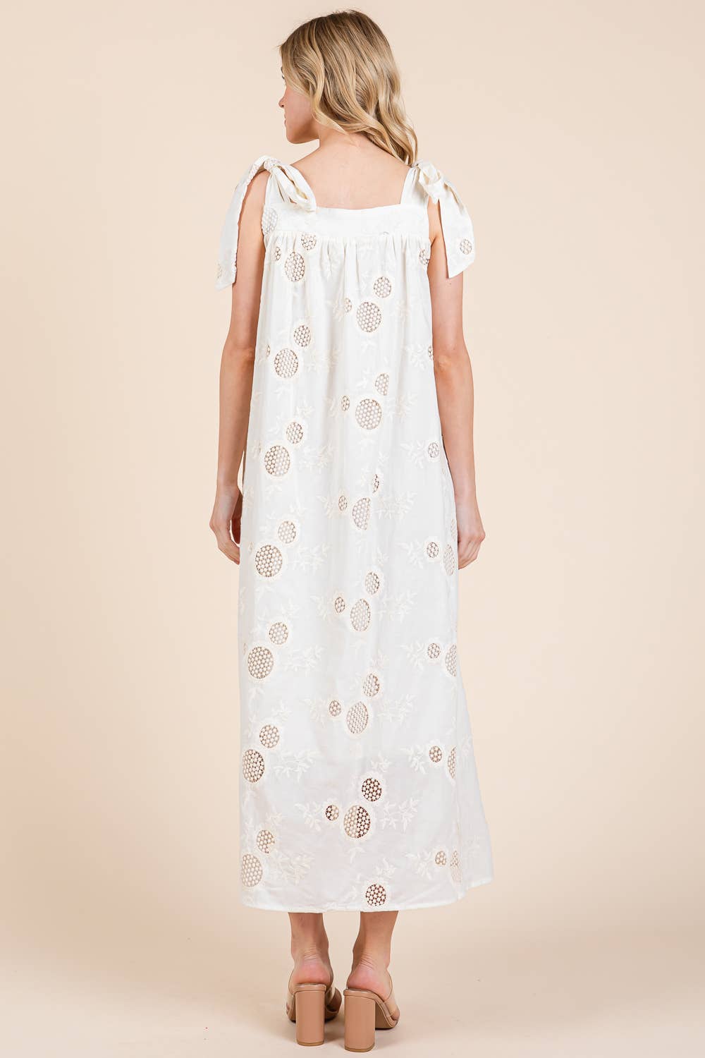 GeeGee x Lovelo – wholesale Dress – Women's – Sunflower Eyelet Lace Midi Sundress, OD513402