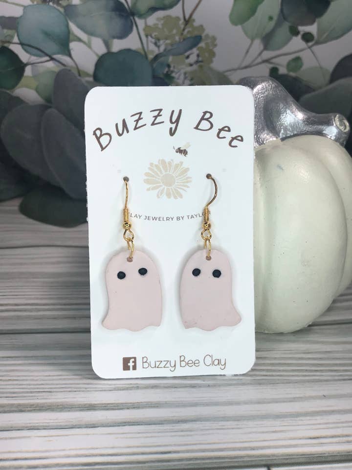 Small ghost dangles for wholesale by Buzzy bee clay