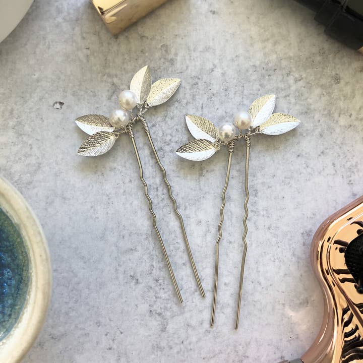 Sweet Olive Hairpieces - Venta al por mayor Horquillas para el pelo - Horquillas clásicas de perlas y hojas (1+) | Horquillas clásicas para novia, accesorios para el cabello minimalistas3