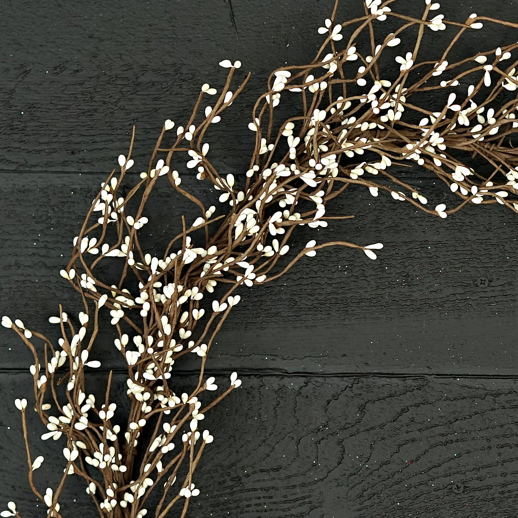 Holiday Depot Inc. - Wholesale Bunting/Garland - ISB13000VAN- 4.5ft Pips Garland-Vanilla-1