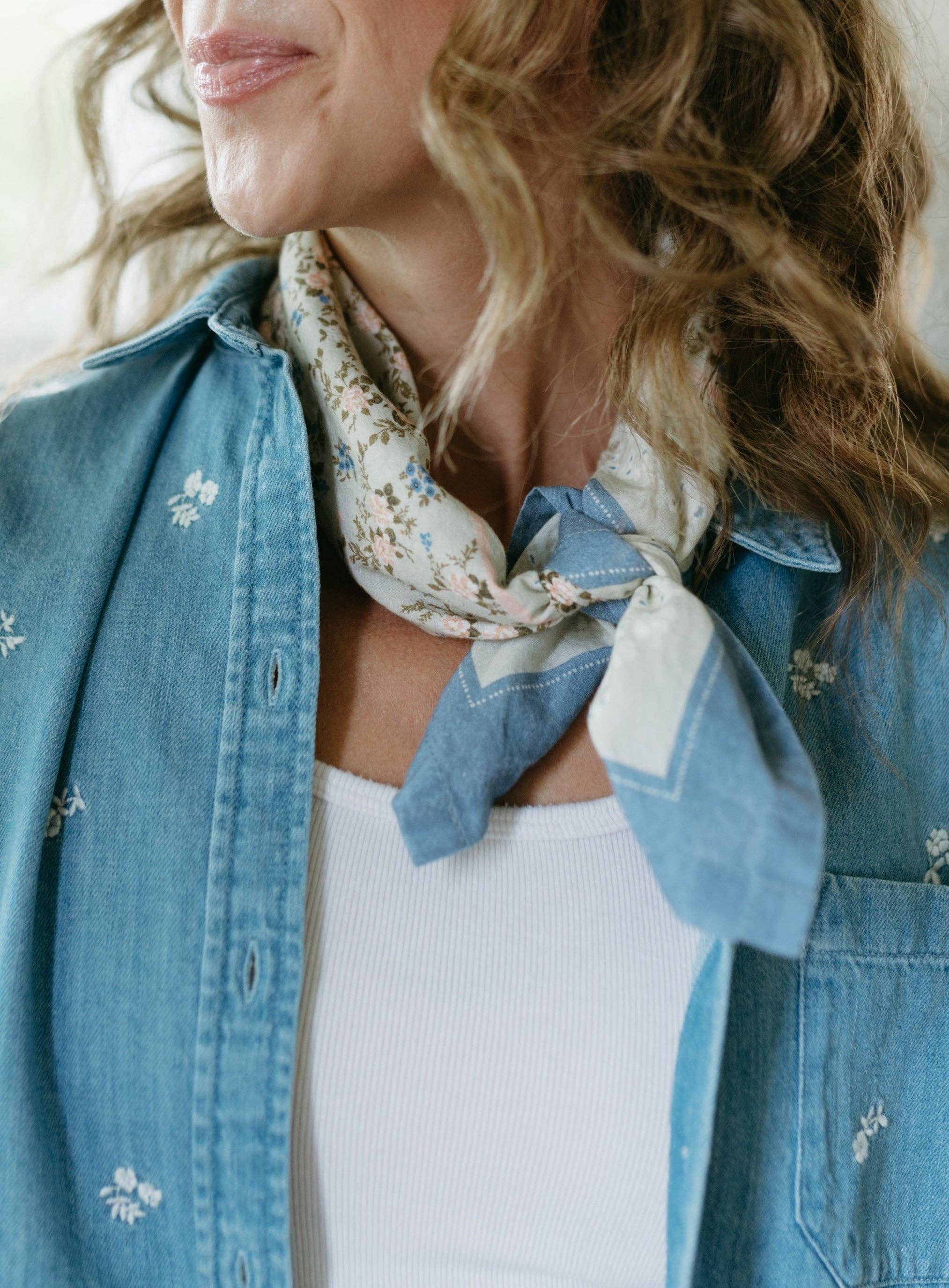 Flowerie - Wholesale Bandana - Dames - Flutterby Bandana | Boomgaard - Olijf & Perzik6